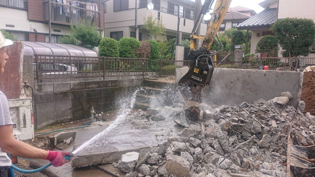 エスブロック　重機解体