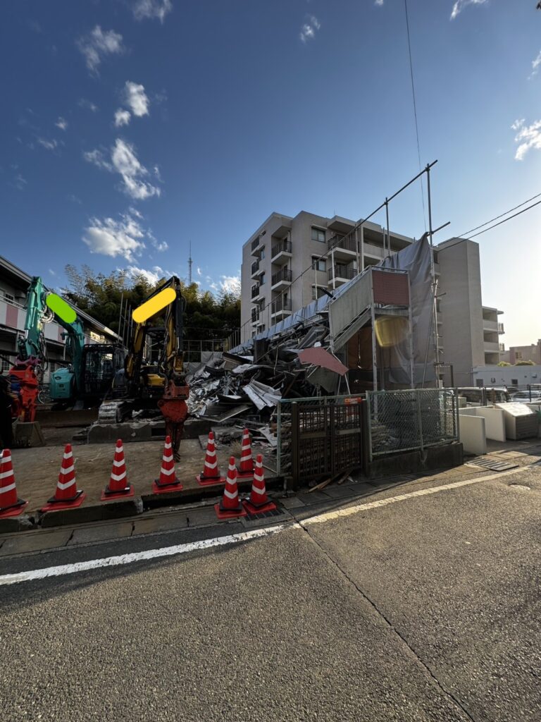 エスブロック 重機解体