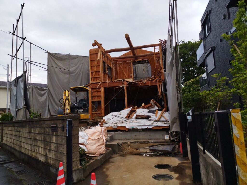 エスブロック 重機解体
