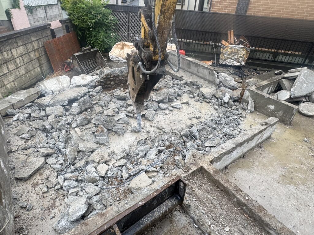 エスブロック 基礎解体