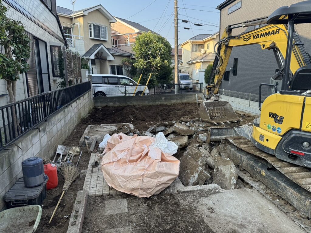 エスブロック　重機解体