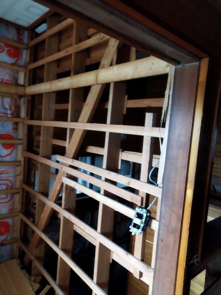 エスブロック　内装解体