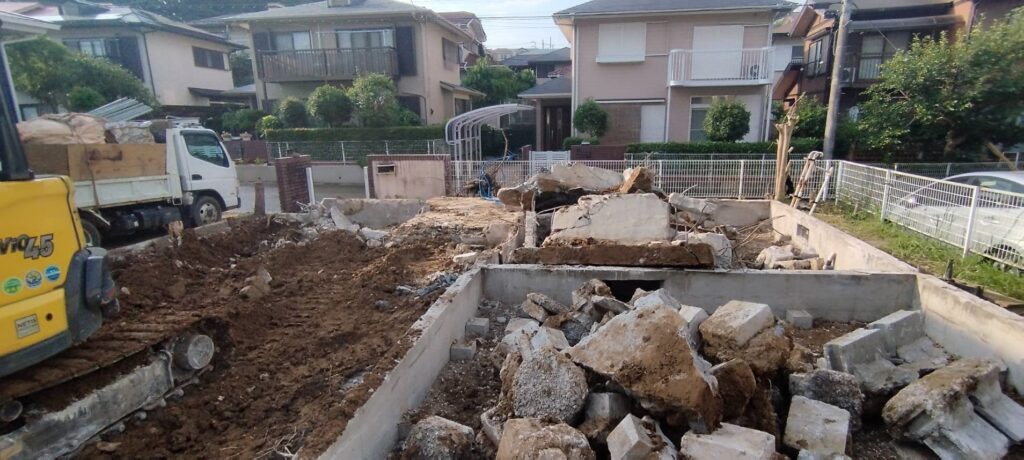 エスブロック　基礎解体