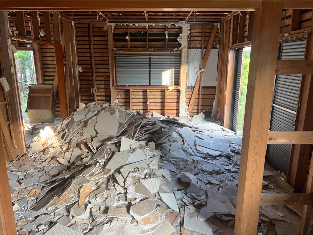 エスブロック　内装解体