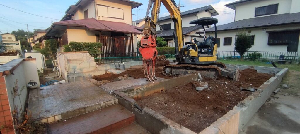 エスブロック 基礎解体