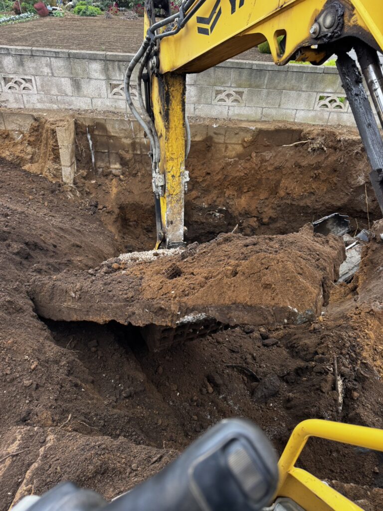 エスブロック　埋設物