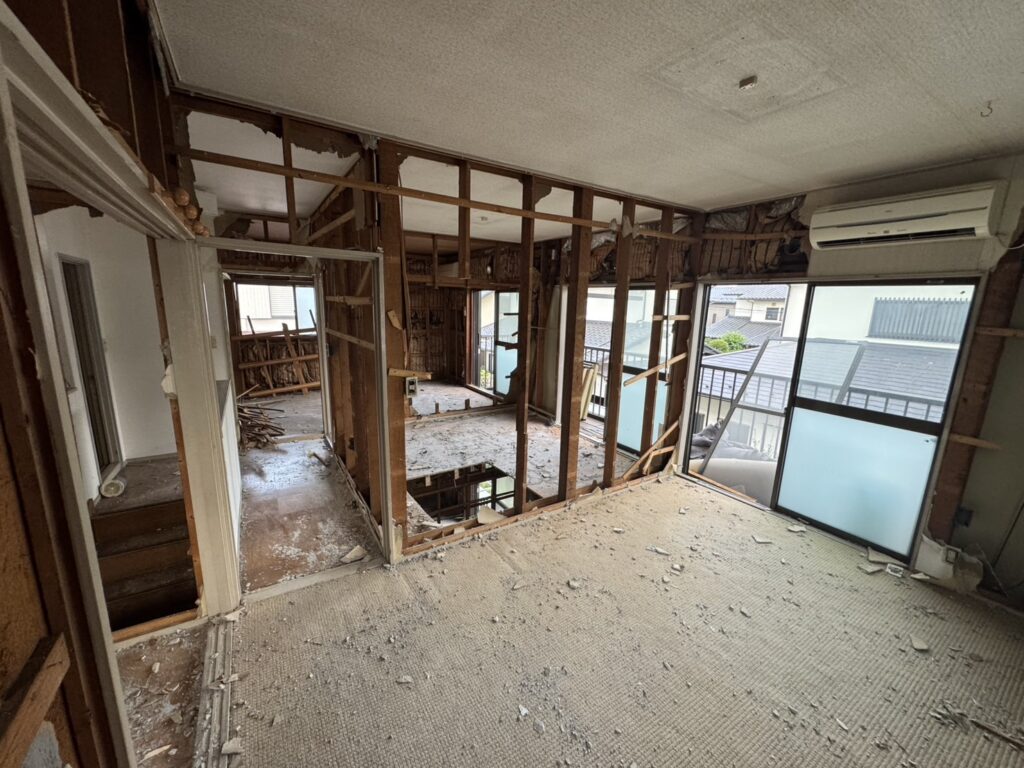 エスブロック 内装解体