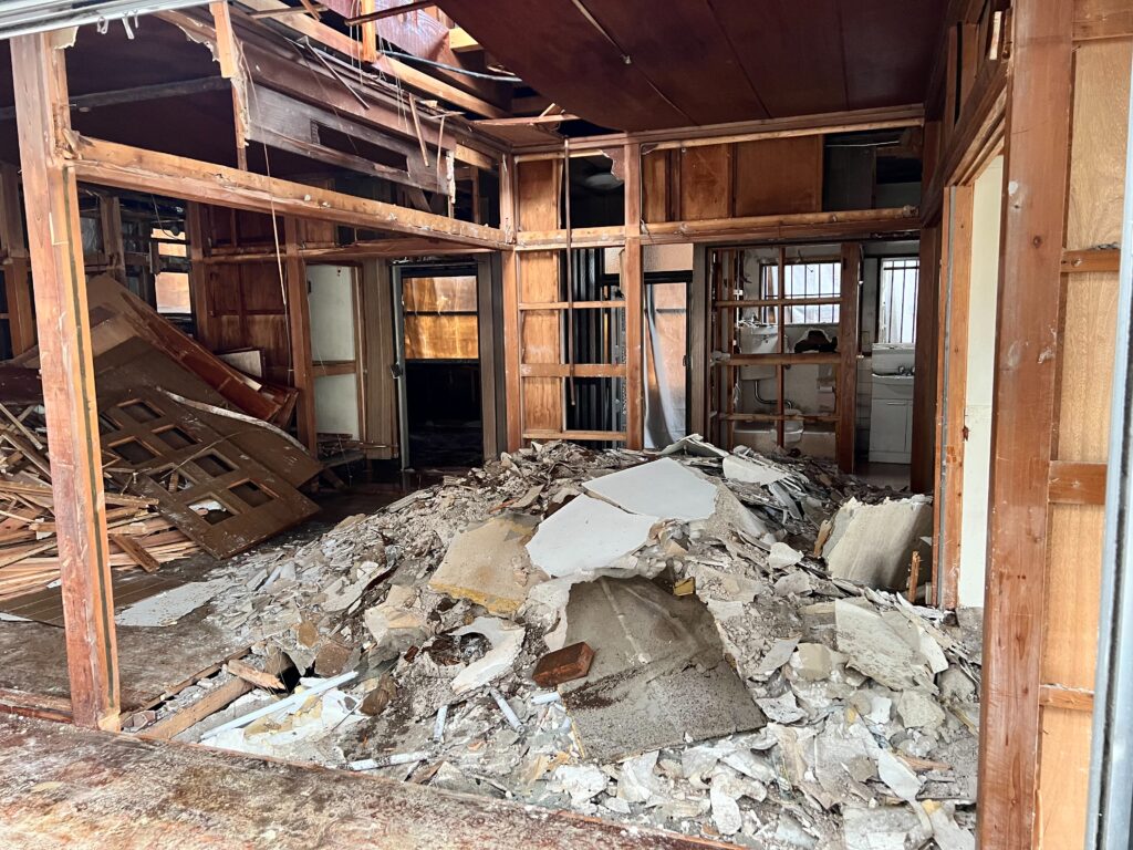 エスブロック　内装解体