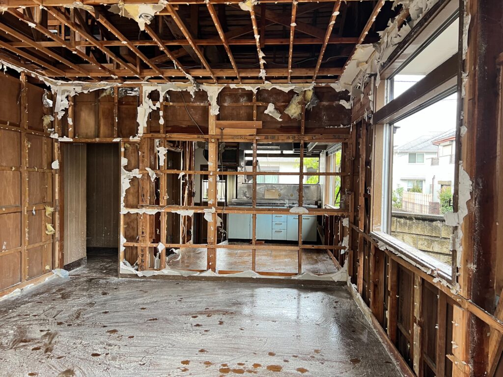 エスブロック　内装解体