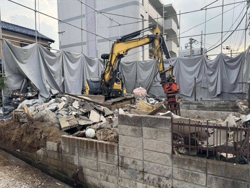 エスブロック　重機解体