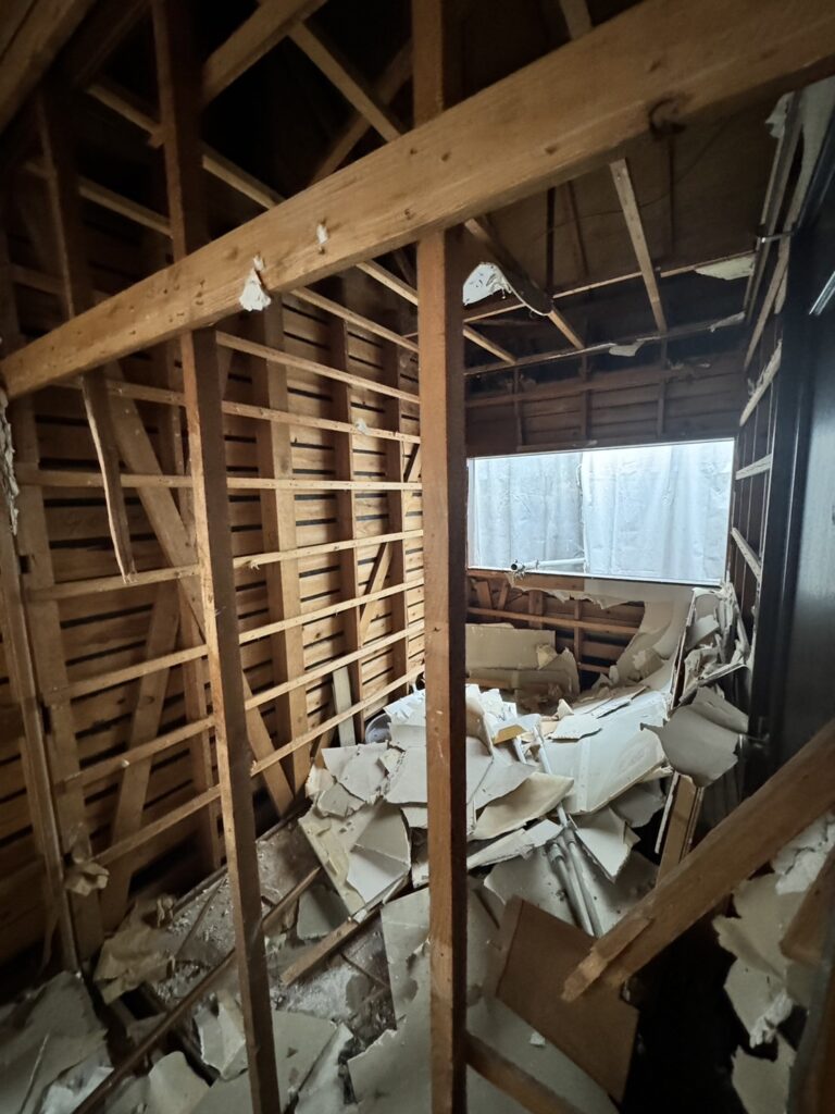 エスブロック 内装解体