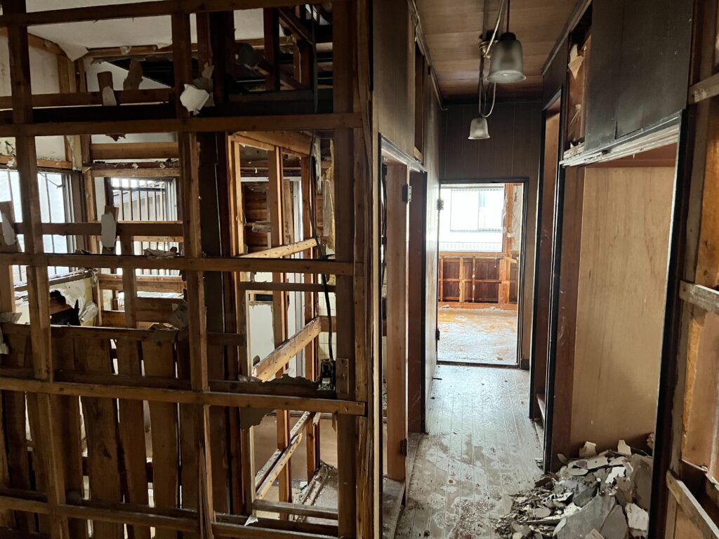 エスブロック 内装解体